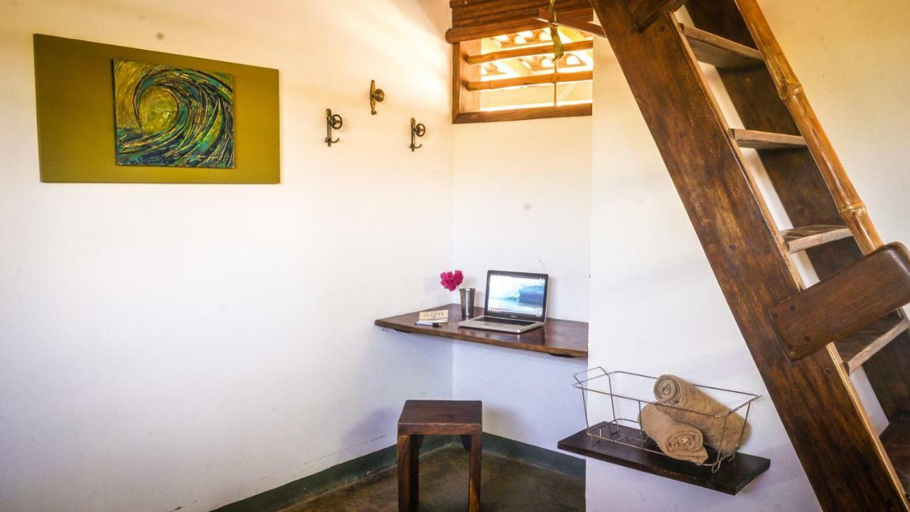 Vibra Guesthouse Popoyo Ngoại thất bức ảnh